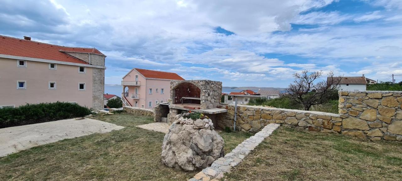 Apartmani Cesar Ртина Экстерьер фото