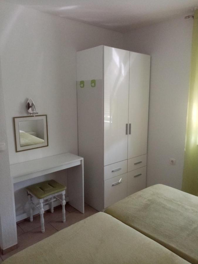 Apartmani Cesar Ртина Экстерьер фото