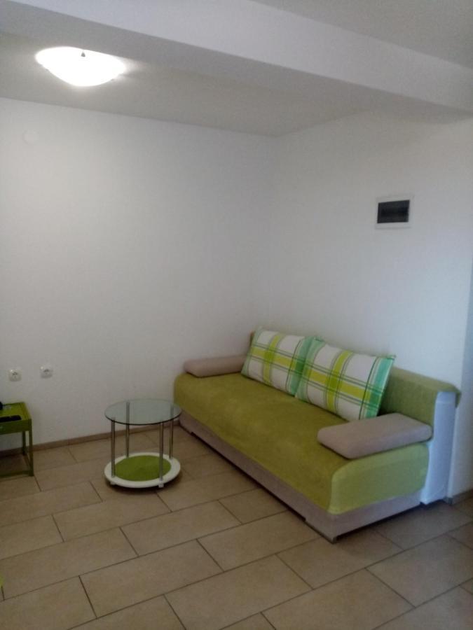 Apartmani Cesar Ртина Экстерьер фото